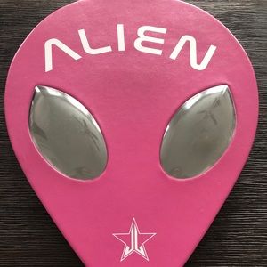 Jeffree Star Alien Palette *Discontinued*